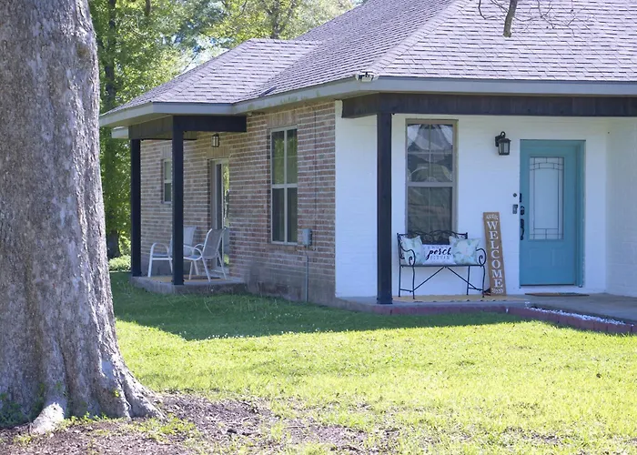 Country Cottage - Broussard
